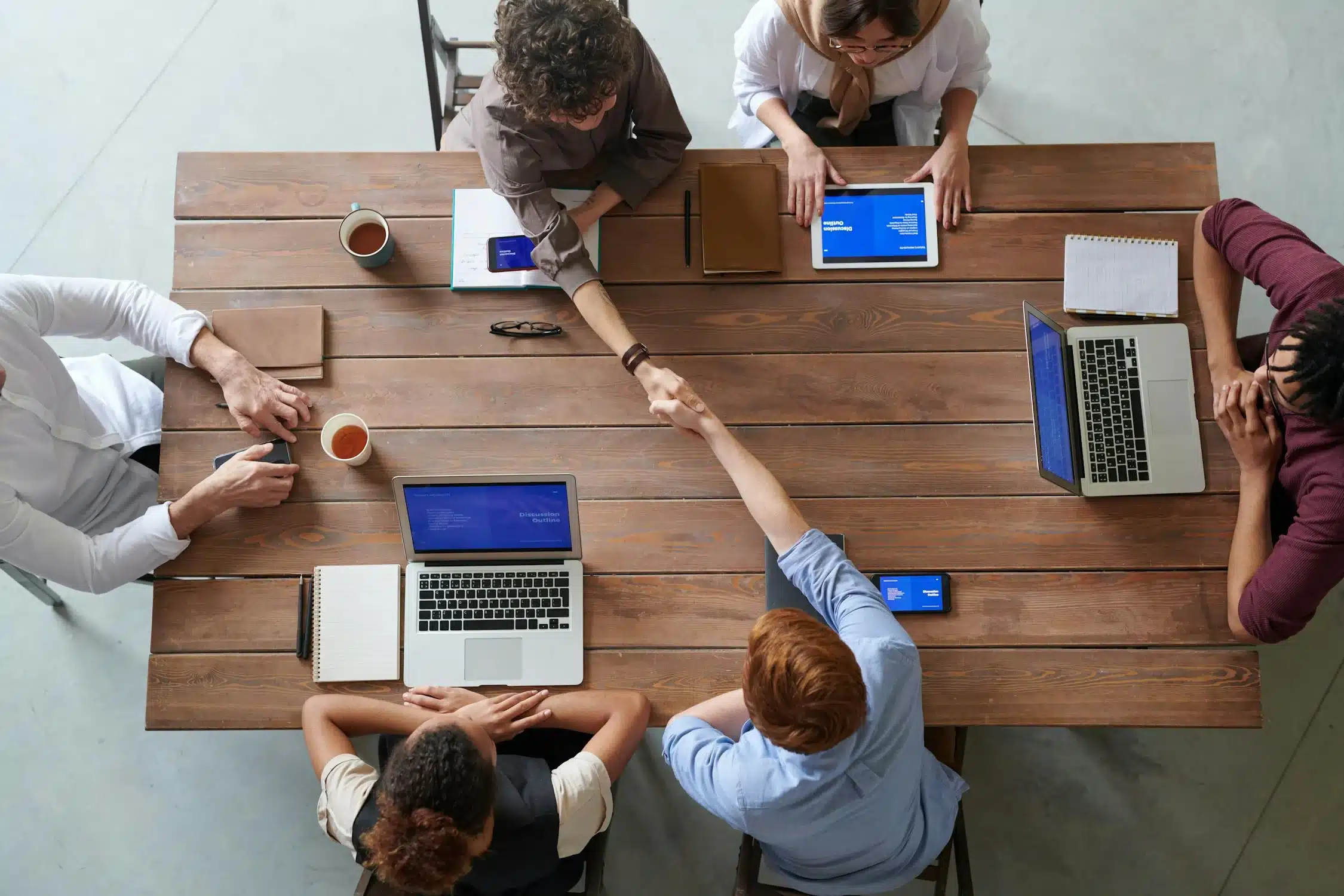 Top 5 Factors to Consider When Choosing Your Business’s CLM
